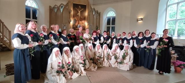 Sieviešu koris KALVA 